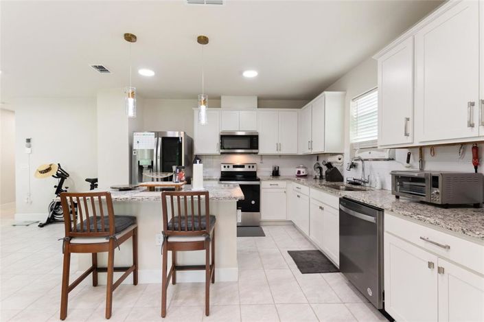 Image No.10-4 Bed Property for sale