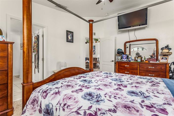 Image No.13-3 Bed Property for sale