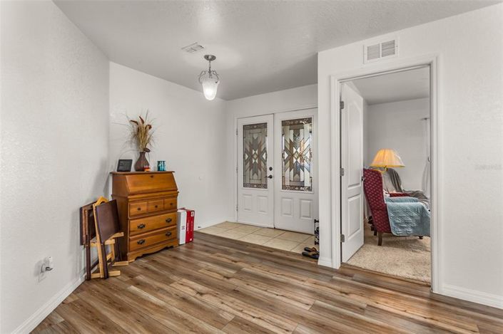 Image No.5-3 Bed Property for sale