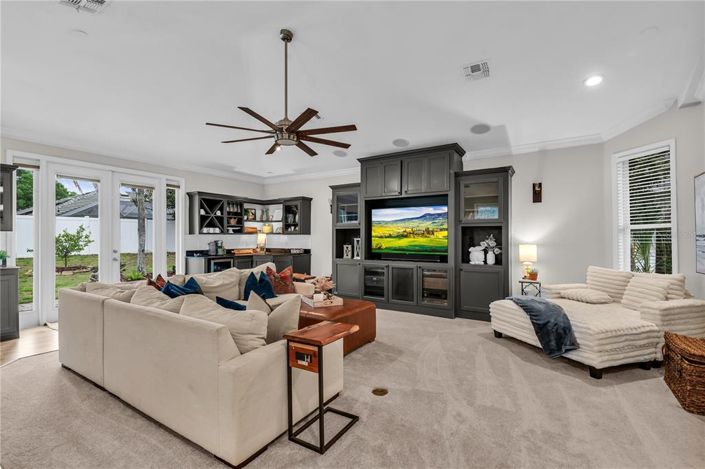 Image No.30-4 Bed Property for sale