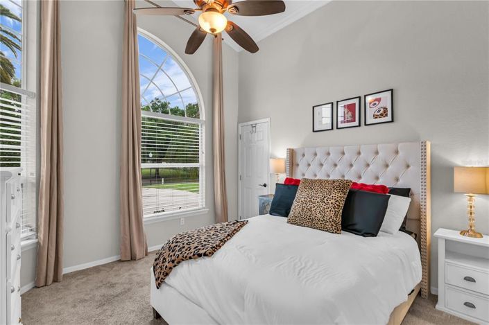 Image No.48-4 Bed Property for sale