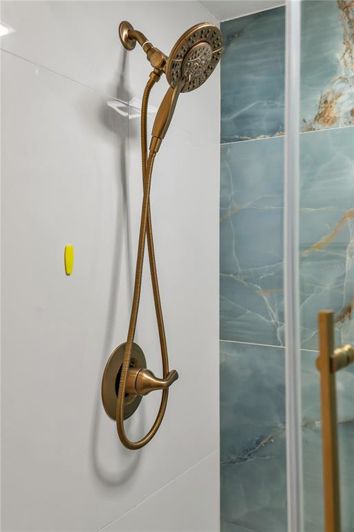 Image No.52-4 Bed Property for sale