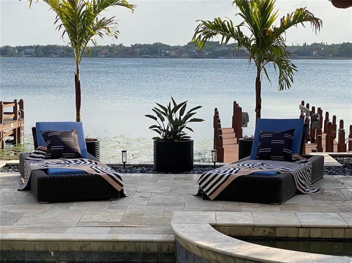 Image No.5-5 Bed Property for sale