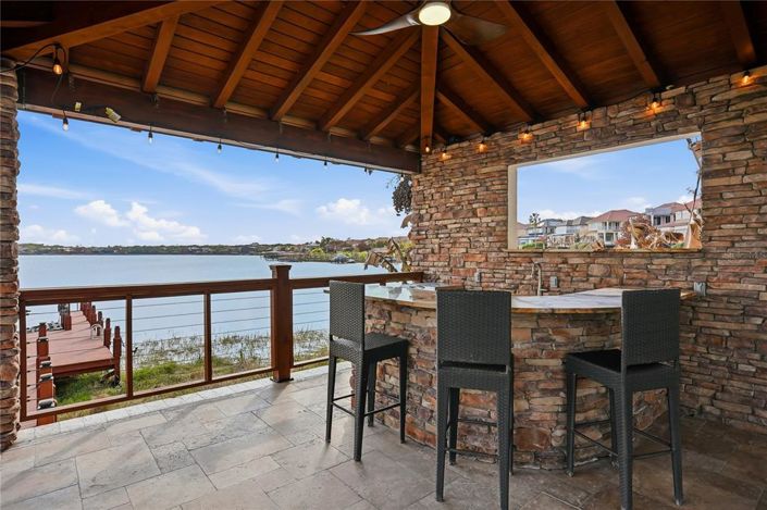 Image No.6-5 Bed Property for sale