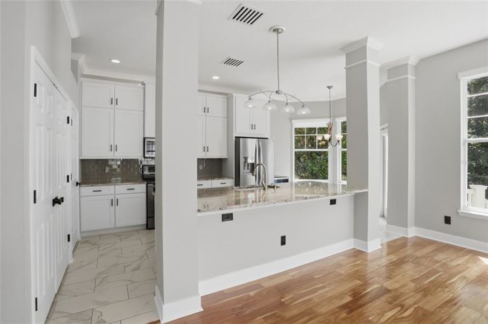 Image No.10-3 Bed Property for sale