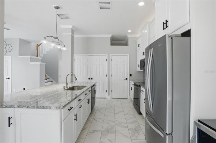 Image No.13-3 Bed Property for sale