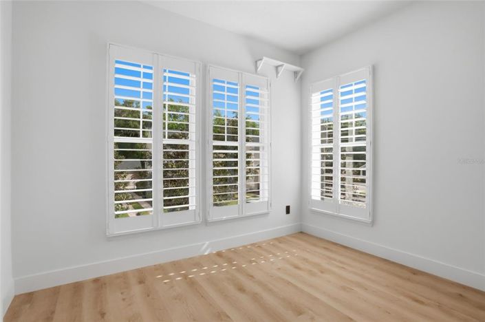 Image No.21-3 Bed Property for sale