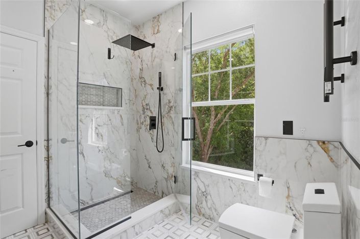 Image No.36-3 Bed Property for sale