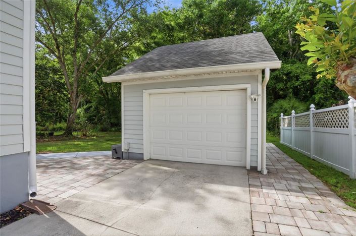 Image No.40-3 Bed Property for sale