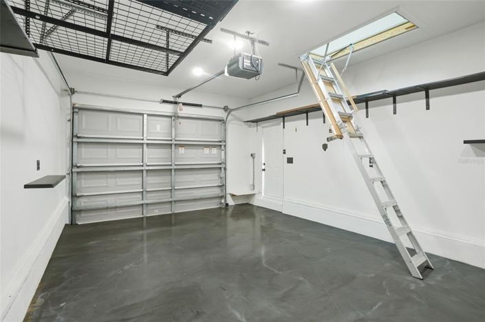 Image No.42-3 Bed Property for sale