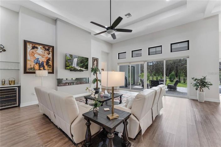 Image No.22-4 Bed Property for sale