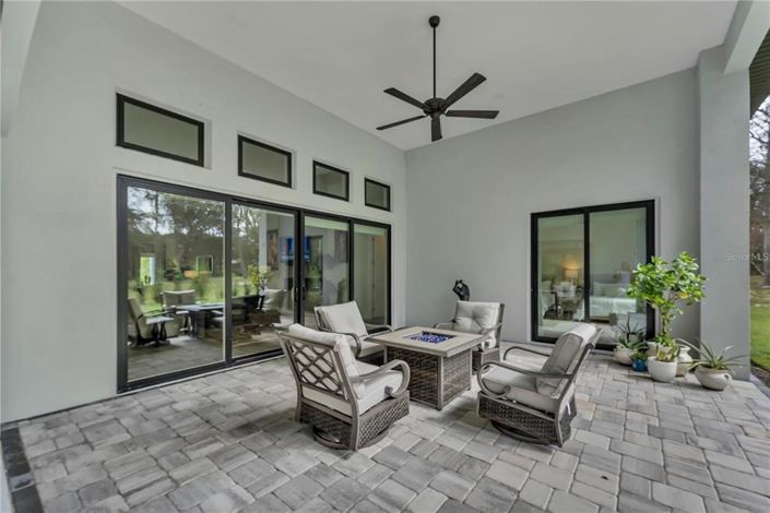 Image No.32-4 Bed Property for sale