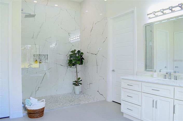 Image No.41-4 Bed Property for sale