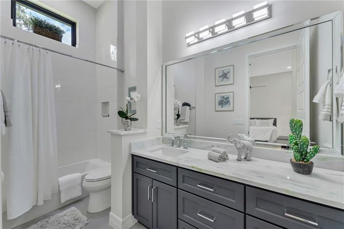 Image No.44-4 Bed Property for sale