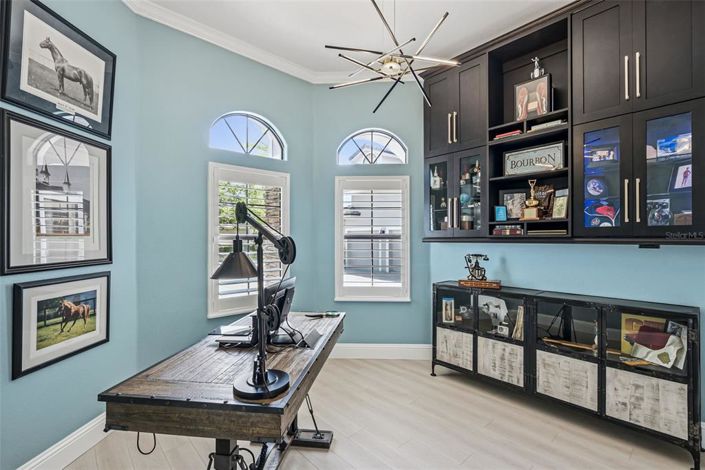 Image No.31-6 Bed Property for sale