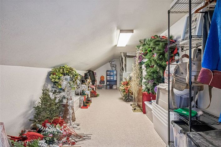 Image No.39-6 Bed Property for sale