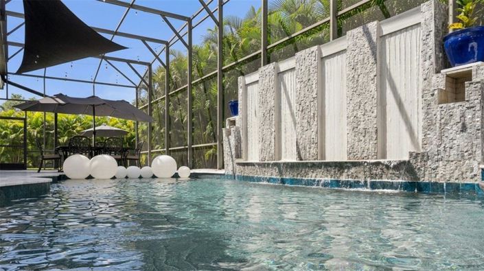 Image No.46-6 Bed Property for sale