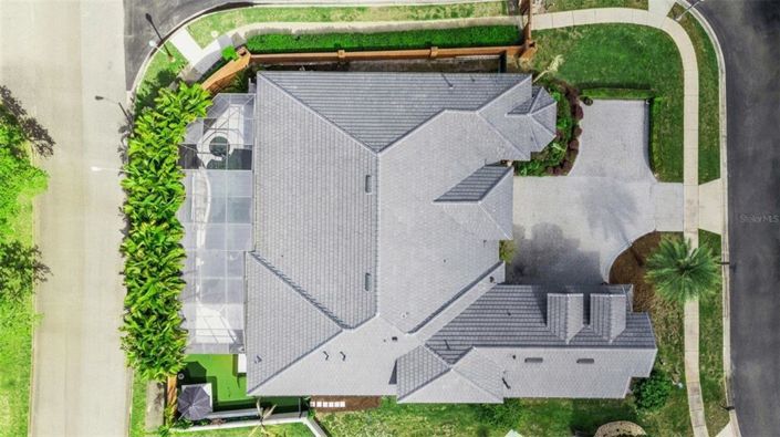 Image No.52-6 Bed Property for sale