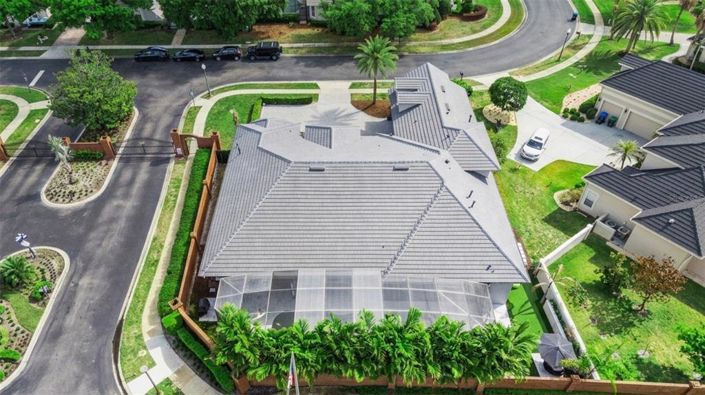 Image No.54-6 Bed Property for sale