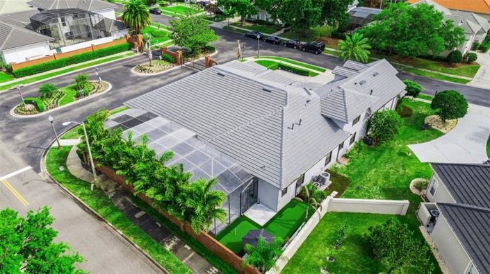 Image No.55-6 Bed Property for sale