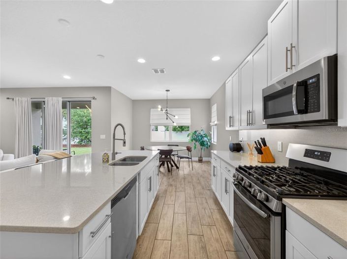 Image No.13-4 Bed Property for sale