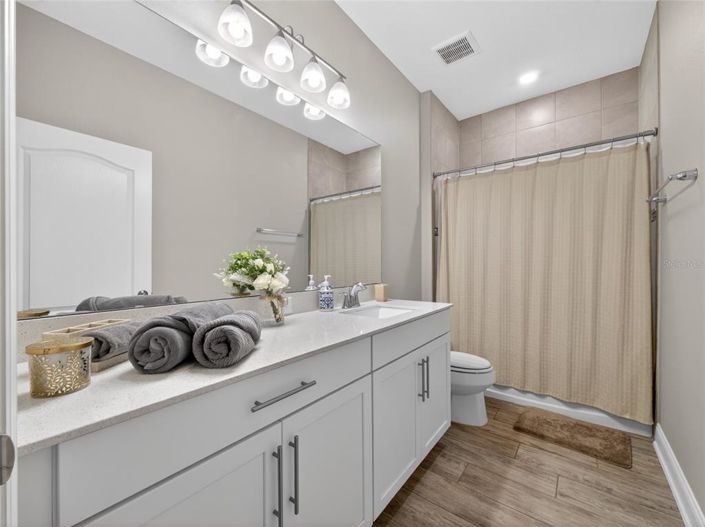 Image No.26-4 Bed Property for sale