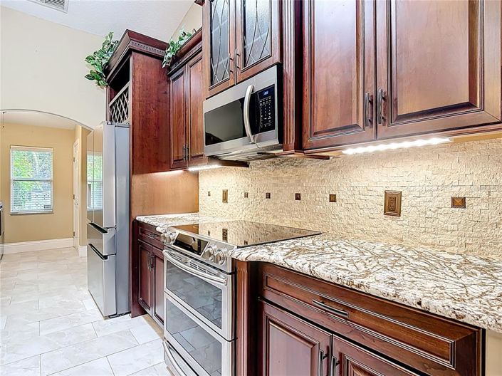 Image No.11-2 Bed Property for sale