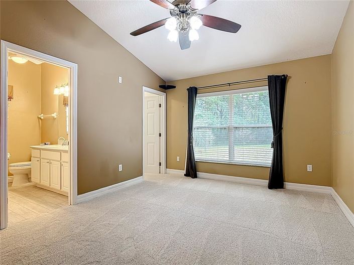 Image No.22-2 Bed Property for sale