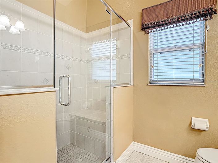 Image No.27-2 Bed Property for sale