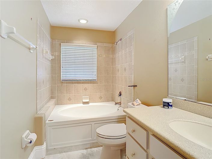 Image No.32-2 Bed Property for sale