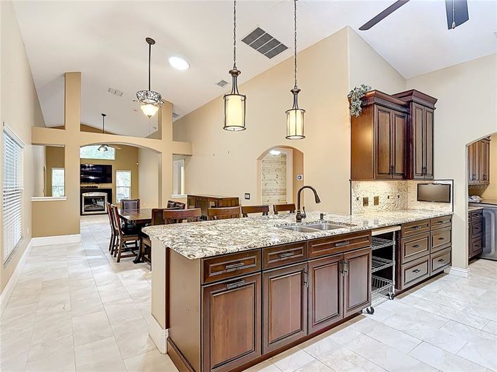 Image No.9-2 Bed Property for sale