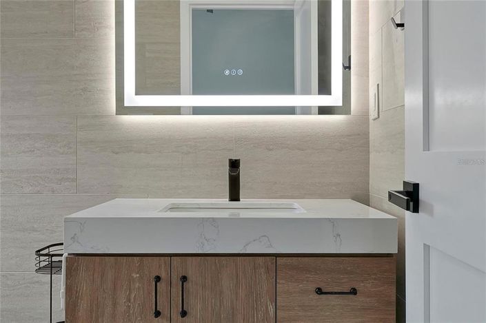 Image No.41-4 Bed Property for sale