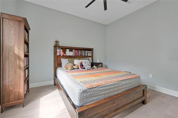 Image No.45-4 Bed Property for sale