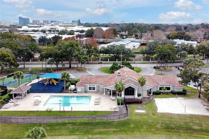 Image No.56-4 Bed Property for sale