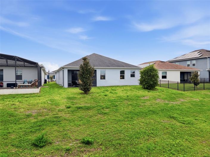 Image No.29-3 Bed Property for sale