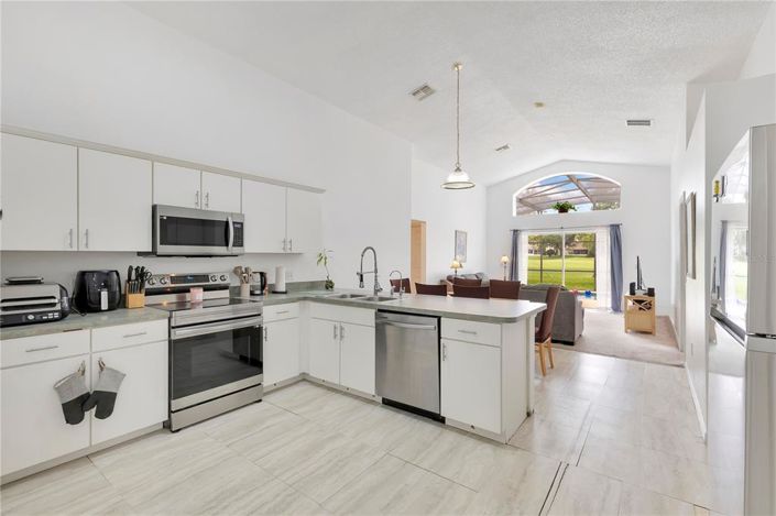 Image No.11-4 Bed Property for sale