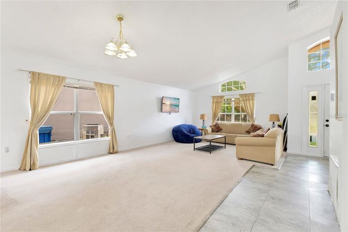 Image No.4-4 Bed Property for sale