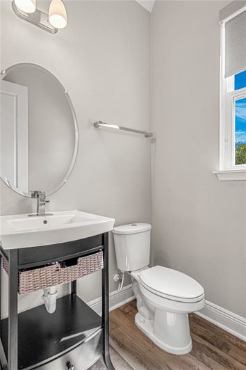 Image No.27-5 Bed Property for sale