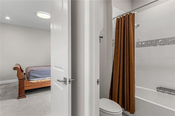 Image No.44-5 Bed Property for sale