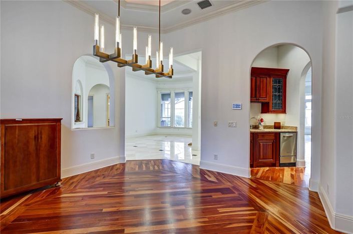 Image No.15-4 Bed Property for sale