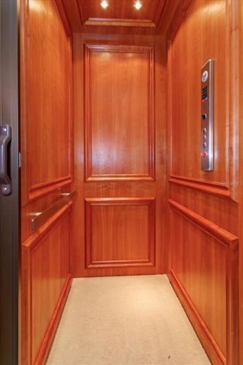 Image No.18-6 Bed Property for sale