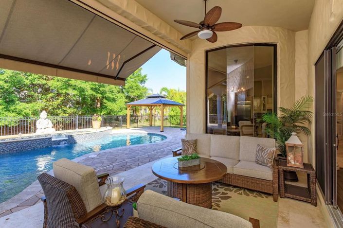 Image No.29-6 Bed Property for sale