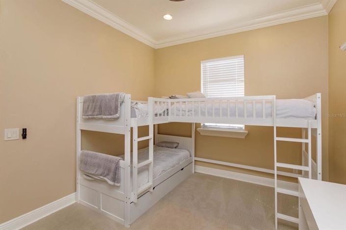 Image No.42-6 Bed Property for sale