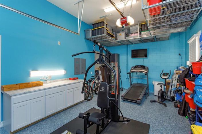 Image No.47-6 Bed Property for sale