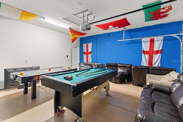 Image No.36-5 Bed Property for sale