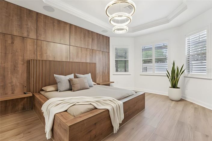 Image No.10-3 Bed Property for sale