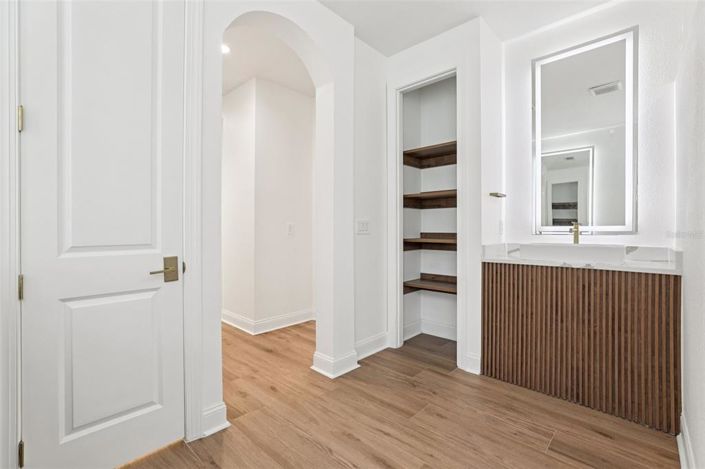 Image No.12-3 Bed Property for sale