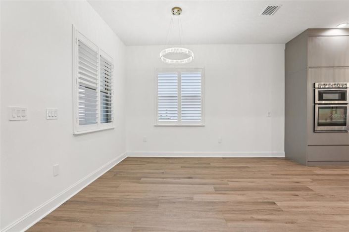 Image No.37-3 Bed Property for sale