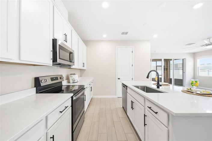 Image No.7-4 Bed Property for sale