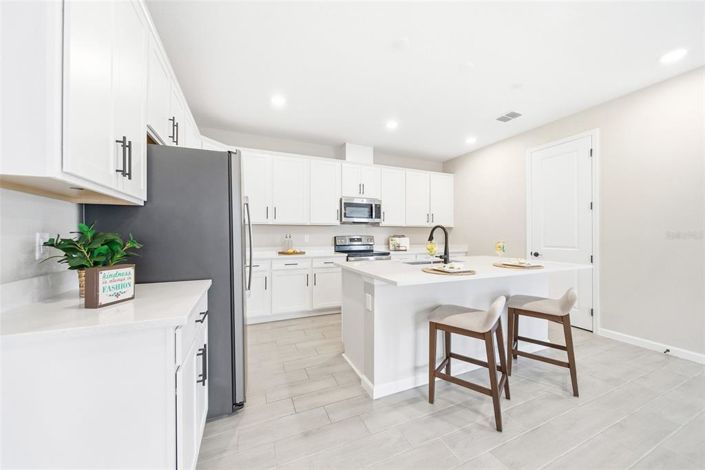 Image No.8-4 Bed Property for sale